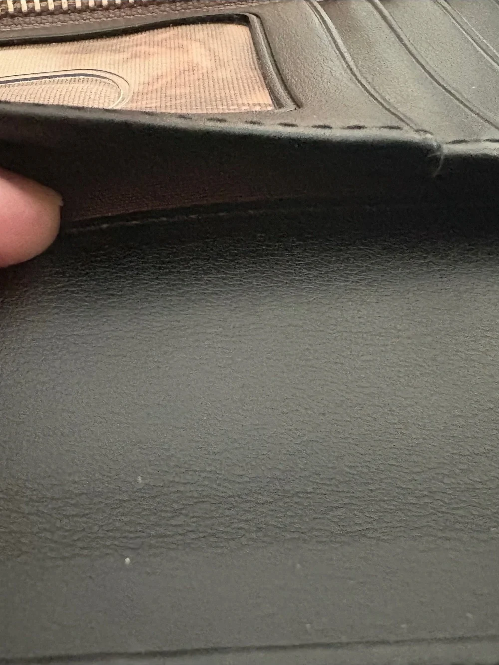 Marc Jacobs compact wristlet